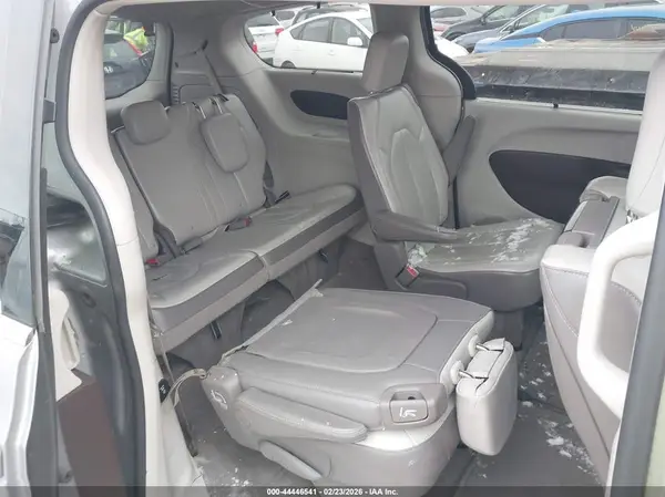 2C4RC1EG8HR521057 2017 CHRYSLER PACIFICA - Image 8