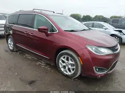 2C4RC1EG8HR529708 2017 CHRYSLER PACIFICA