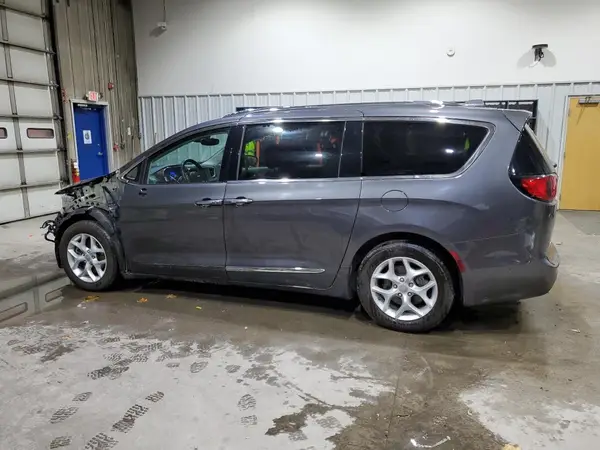 2C4RC1EG8HR534391 2017 CHRYSLER PACIFICA - Image 2