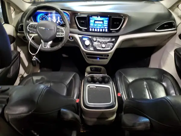 2C4RC1EG8HR536271 2017 CHRYSLER PACIFICA - Image 8