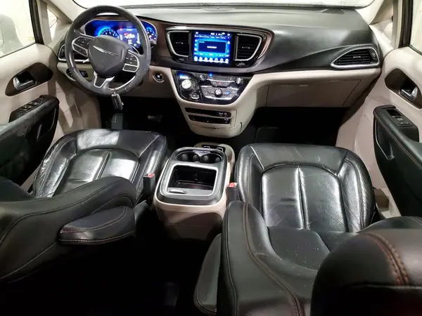 2C4RC1EG8HR536979 2017 CHRYSLER PACIFICA - Image 8