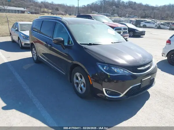2C4RC1EG8HR543169 2017 CHRYSLER PACIFICA - Image 1