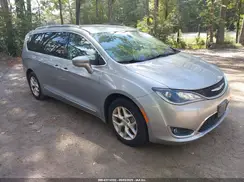 2C4RC1EG8HR543656 2017 CHRYSLER PACIFICA