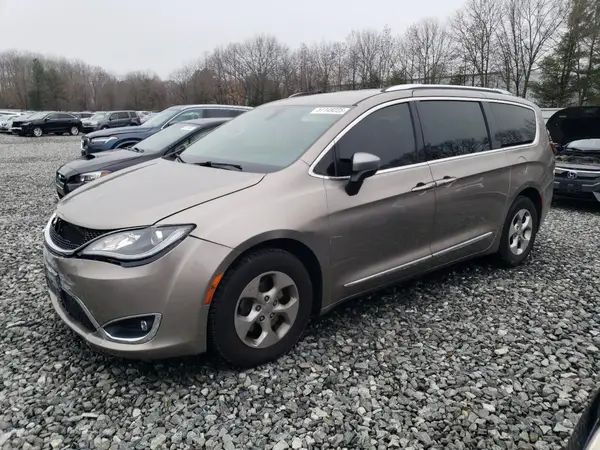 2C4RC1EG8HR559579 2017 CHRYSLER PACIFICA - Image 1