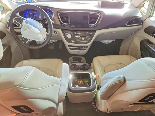2C4RC1EG8HR560215 2017 CHRYSLER PACIFICA - Image 8