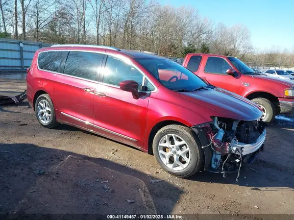 2C4RC1EG8HR570713 2017 CHRYSLER PACIFICA - Image 1