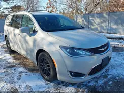 2C4RC1EG8HR577144 2017 CHRYSLER PACIFICA
