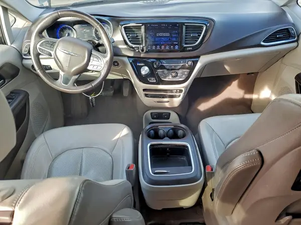 2C4RC1EG8HR599726 2017 CHRYSLER PACIFICA - Image 8