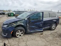 2C4RC1EG8HR614452 2017 CHRYSLER PACIFICA