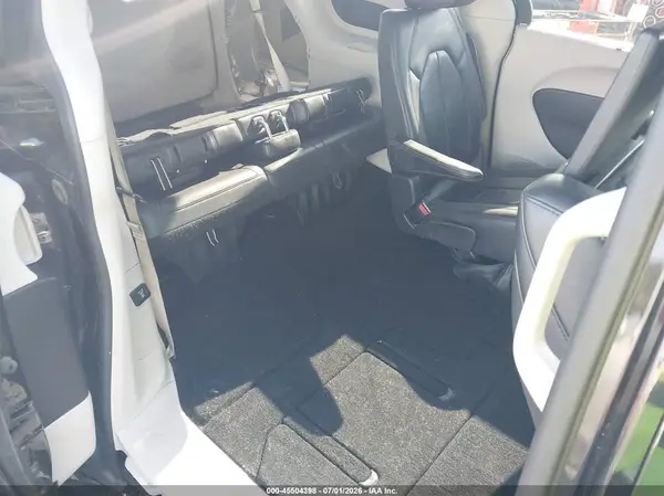 2C4RC1EG8HR644454 2017 CHRYSLER PACIFICA - Image 8