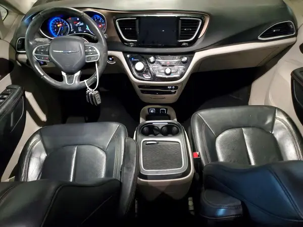 2C4RC1EG8HR653414 2017 CHRYSLER PACIFICA - Image 8