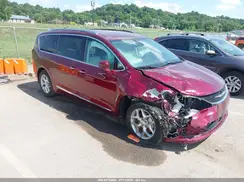 2C4RC1EG8HR653428 2017 CHRYSLER PACIFICA