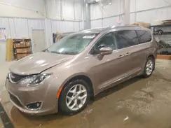 2C4RC1EG8HR669659 2017 CHRYSLER PACIFICA