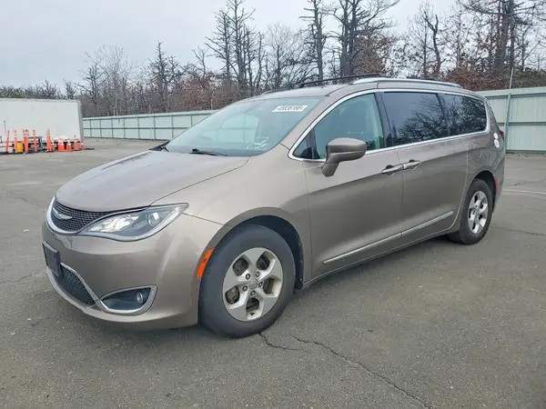 2C4RC1EG8HR721792 2017 CHRYSLER PACIFICA - Image 1