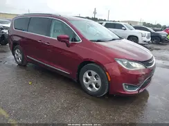 2C4RC1EG8HR722571 2017 CHRYSLER PACIFICA