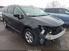 2C4RC1EG8HR727320 2017 CHRYSLER PACIFICA