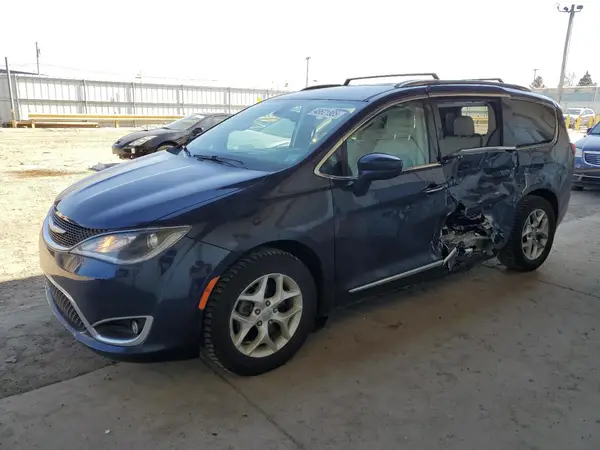2C4RC1EG8HR778218 2017 CHRYSLER PACIFICA - Image 1