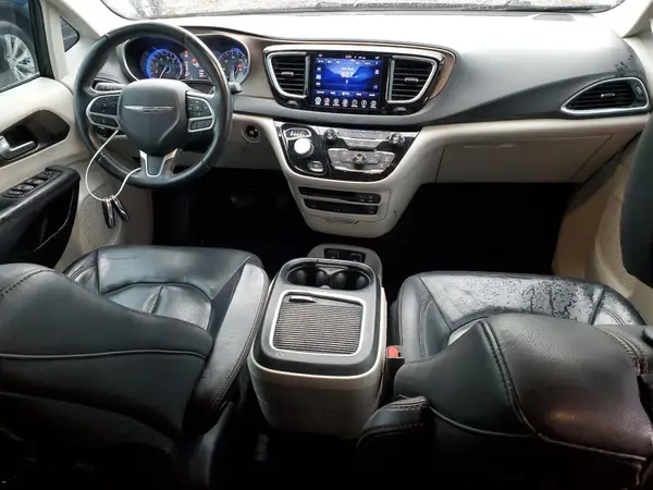 2C4RC1EG8HR796668 2017 CHRYSLER PACIFICA - Image 8