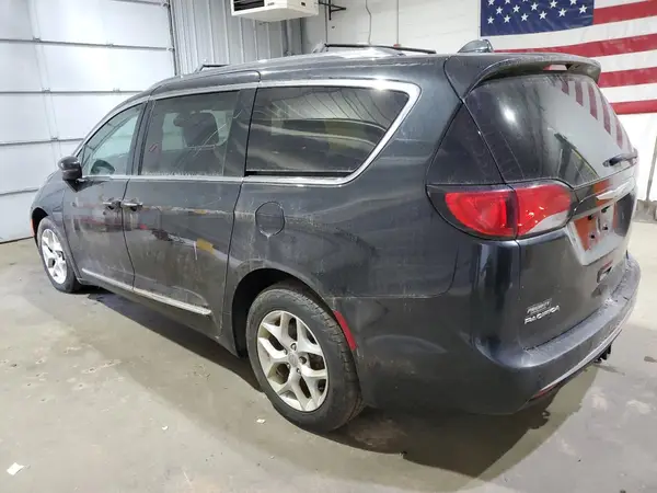 2C4RC1EG8HR796878 2017 CHRYSLER PACIFICA - Image 2