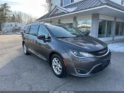 2C4RC1EG8HR803926 2017 CHRYSLER PACIFICA