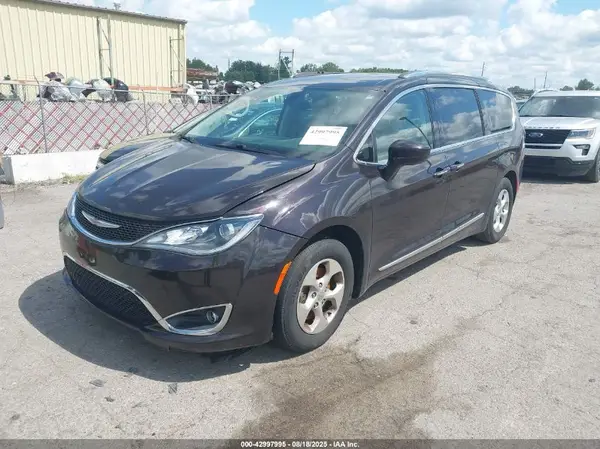 2C4RC1EG8HR821696 2017 CHRYSLER PACIFICA - Image 2