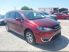 2C4RC1EG8HR833444 2017 CHRYSLER PACIFICA