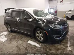 2C4RC1EG8HR851149 2017 CHRYSLER PACIFICA