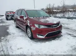 2C4RC1EG8HR854648 2017 CHRYSLER PACIFICA