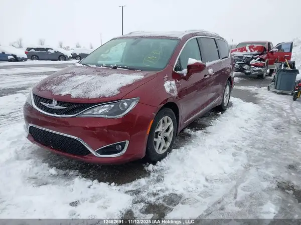 2C4RC1EG8HR854648 2017 CHRYSLER PACIFICA - Image 2