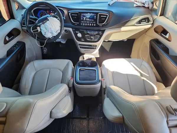 2C4RC1EG8JR104141 2018 CHRYSLER PACIFICA - Image 8