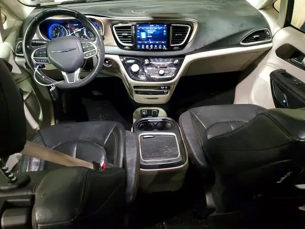 2C4RC1EG8JR108562 2018 CHRYSLER PACIFICA - Image 8