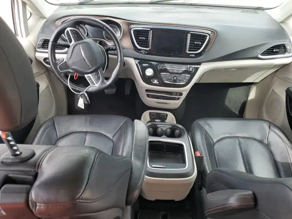 2C4RC1EG8JR109906 2018 CHRYSLER PACIFICA - Image 8