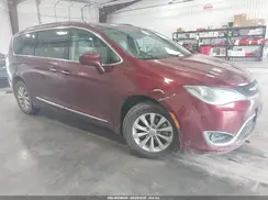 2C4RC1EG8JR112840 2018 CHRYSLER PACIFICA