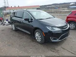 2C4RC1EG8JR116614 2018 CHRYSLER PACIFICA