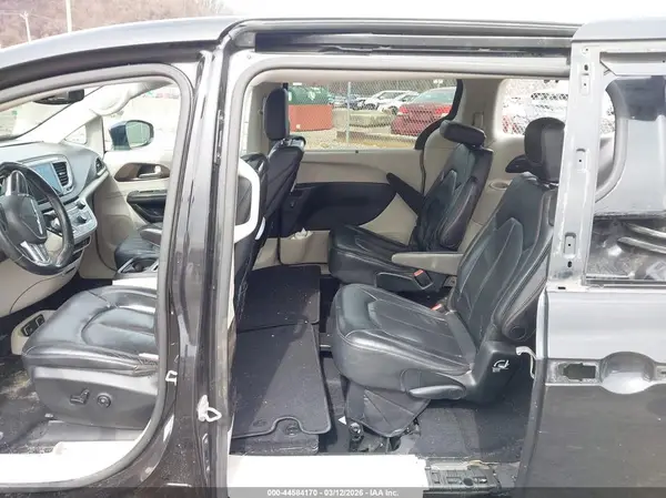 2C4RC1EG8JR116614 2018 CHRYSLER PACIFICA - Image 8