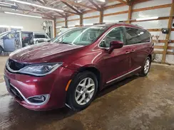 2C4RC1EG8JR132165 2018 CHRYSLER PACIFICA