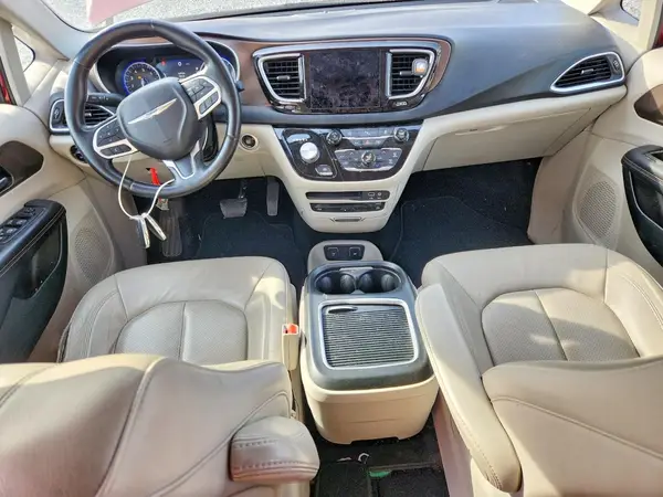 2C4RC1EG8JR204756 2018 CHRYSLER PACIFICA - Image 8