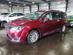 2C4RC1EG8JR214431 2018 CHRYSLER PACIFICA