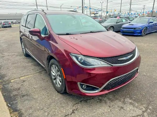 2C4RC1EG8JR252287 2018 CHRYSLER PACIFICA
