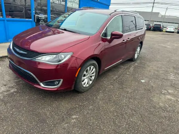 2C4RC1EG8JR252287 2018 CHRYSLER PACIFICA - Image 2