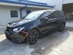 2C4RC1EG8JR252578 2018 CHRYSLER PACIFICA