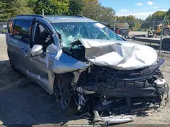 2C4RC1EG8JR261412 2018 CHRYSLER PACIFICA