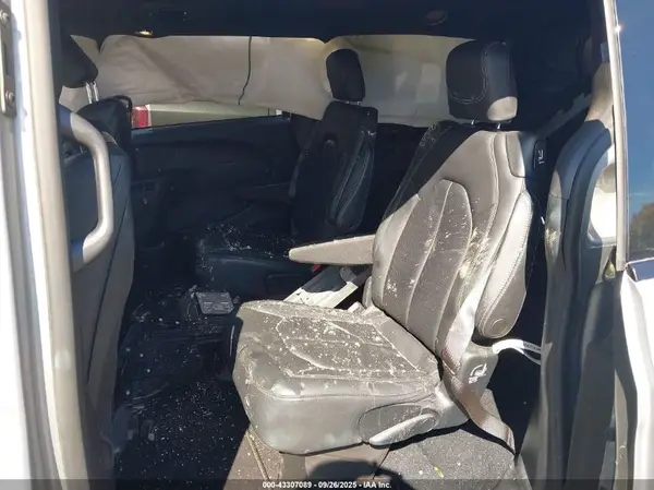 2C4RC1EG8JR261412 2018 CHRYSLER PACIFICA - Image 8