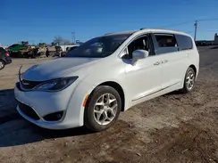 2C4RC1EG8JR291848 2018 CHRYSLER PACIFICA