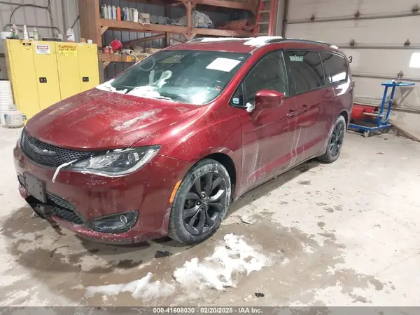 2C4RC1EG8JR310625 2018 CHRYSLER PACIFICA - Image 2