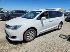 2C4RC1EG8JR315064 2018 CHRYSLER PACIFICA