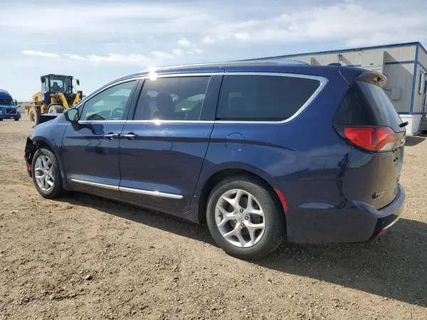 2C4RC1EG8JR315856 2018 CHRYSLER PACIFICA - Image 2