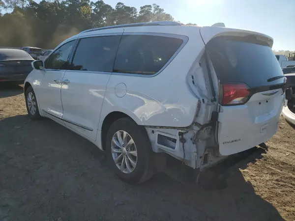 2C4RC1EG8JR321494 2018 CHRYSLER PACIFICA - Image 2