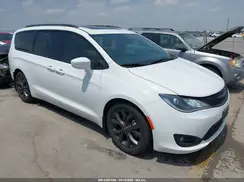 2C4RC1EG8JR333600 2018 CHRYSLER PACIFICA