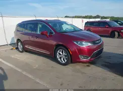 2C4RC1EG8KR506825 2019 CHRYSLER PACIFICA